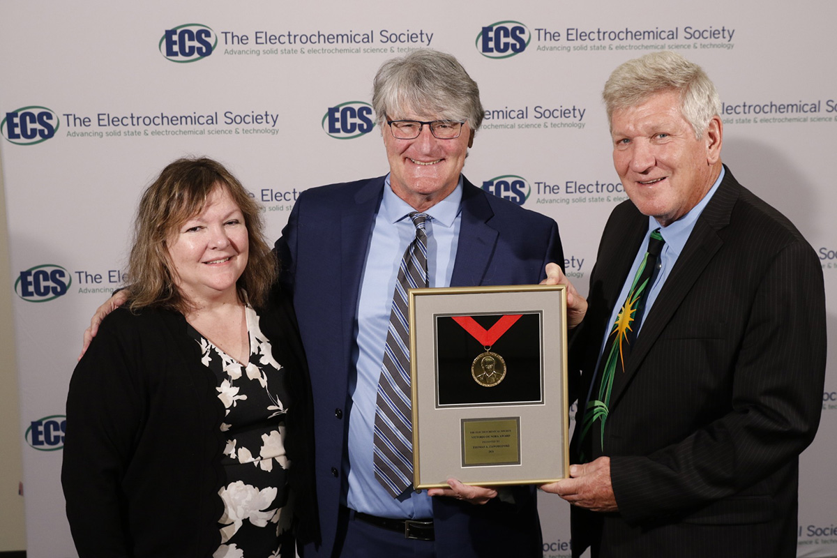 Tom Zawodzinski accepting Vittorio Award